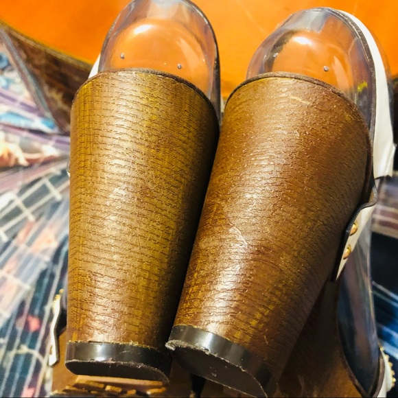 🌺Natures Breeze White Platform Decorative Heels! - Picture 15 of 16